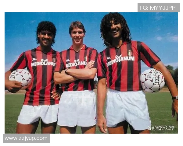 全球足球明星与俱乐部的辉煌历程与成就分析