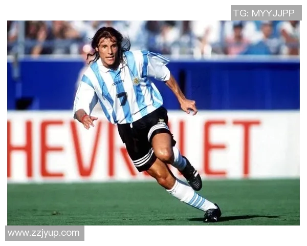 足球明星中谁是8号球衣的传奇代表与他们的辉煌成就解析 足球明星中谁是8号球衣的传奇代表与他们的辉煌成就解析