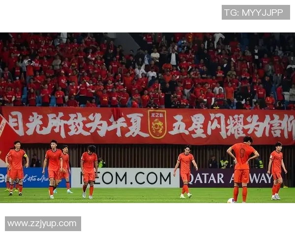 国足对阵卡塔尔黄健翔解说激情四溢引发球迷热议与期待