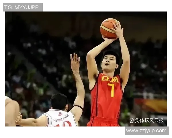 中国篮球明星个子很高的传奇故事与成长历程揭秘 中国篮球明星个子很高的传奇故事与成长历程揭秘